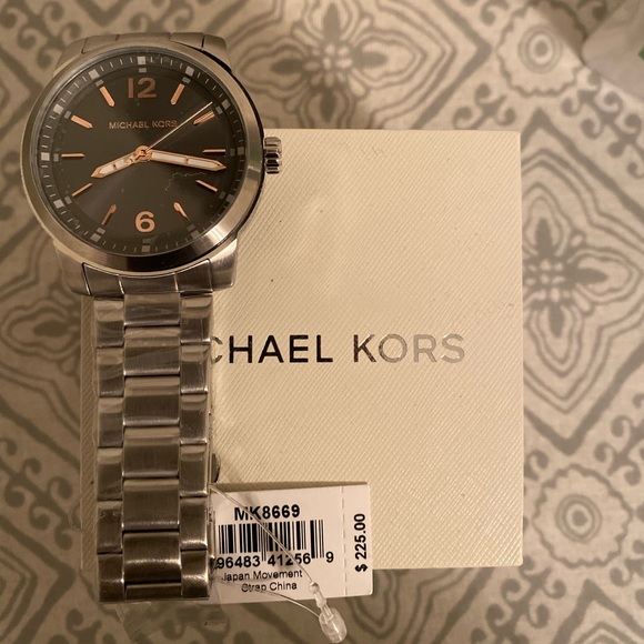 Michael Kors Men’s Watch - Picture 2 of 2